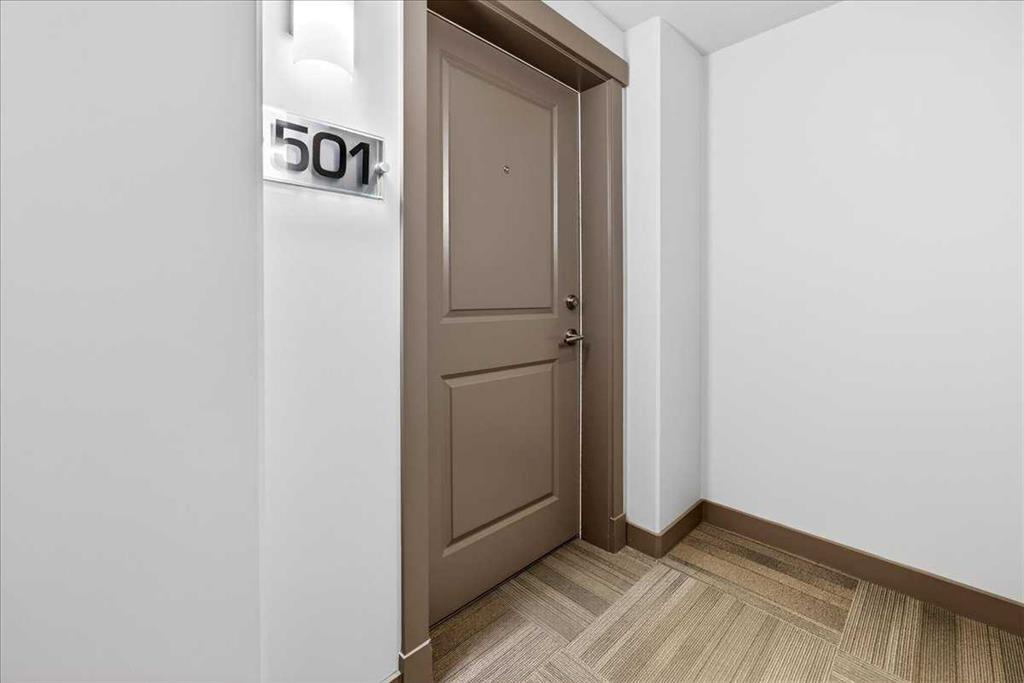 Picture for 501, 24 Varsity Estates Circle NW