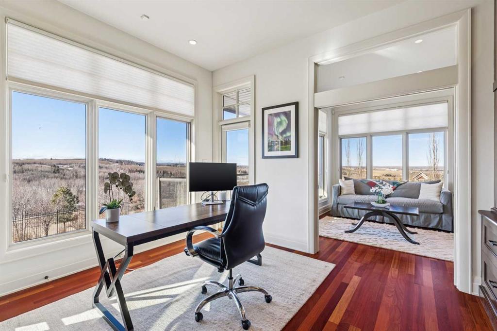 Picture for 43 Red Willow Crescent W