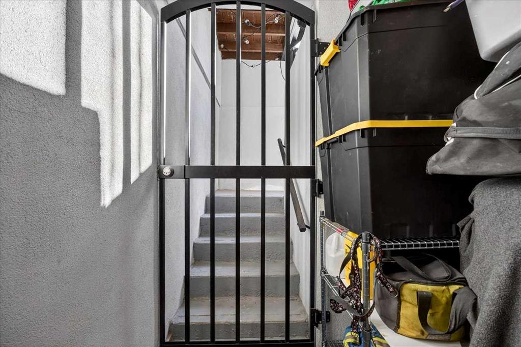 Picture for 3, 2815 17 Street SW