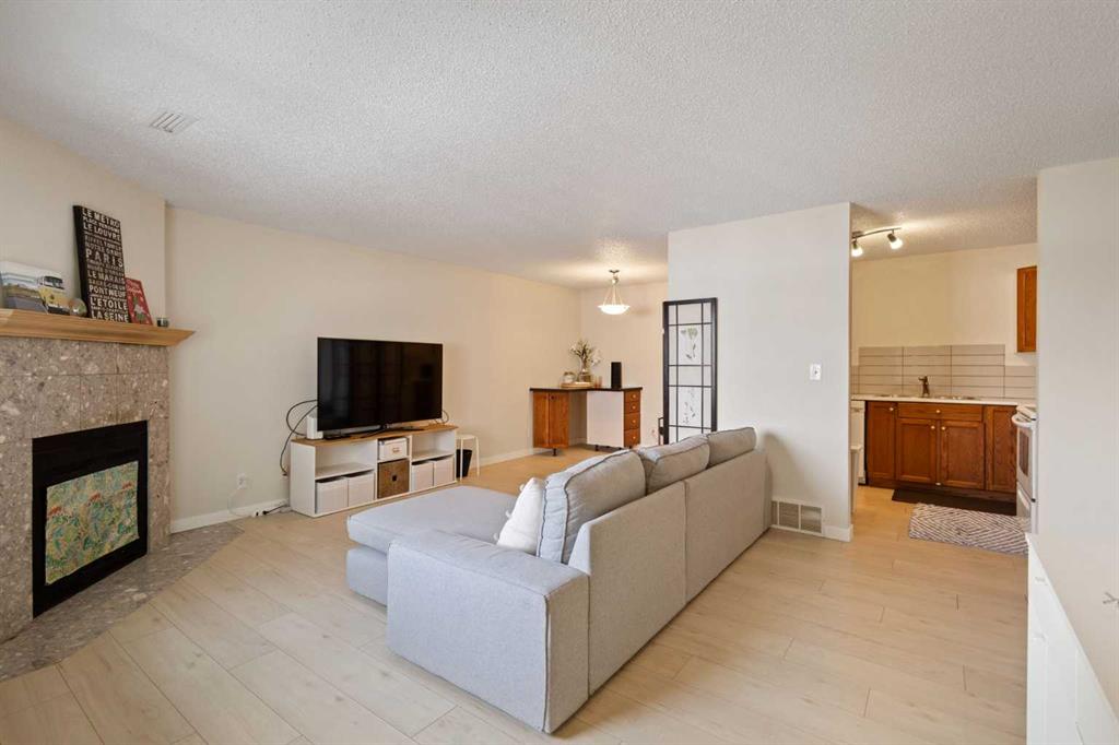 Picture for 11027 24 Street SW