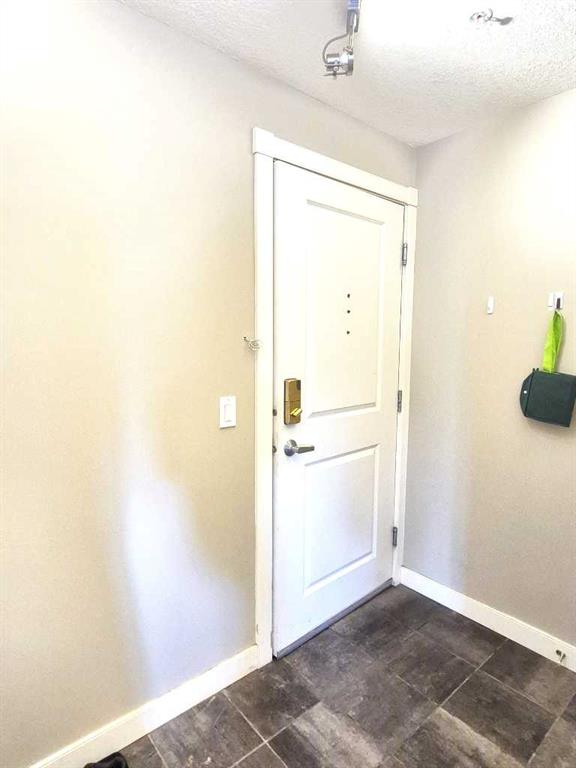 Picture for 201, 509 21 Avenue SW