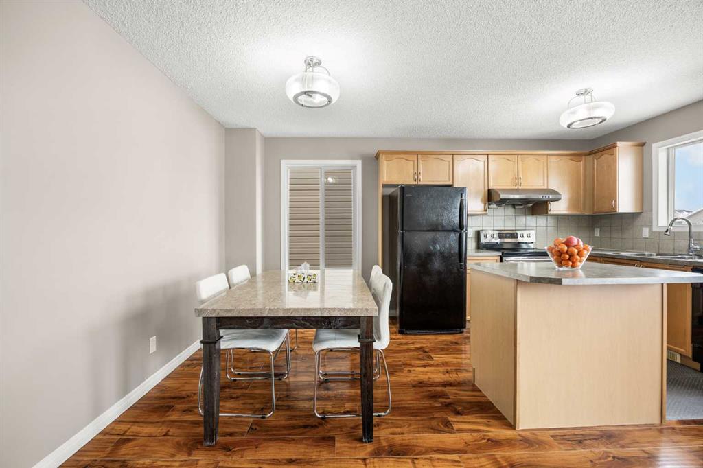 Picture for 116 Covepark Rise NE