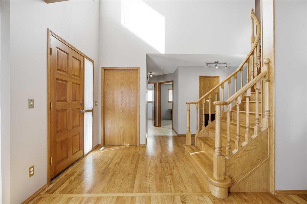 Picture for 146 Hawkdale Circle NW