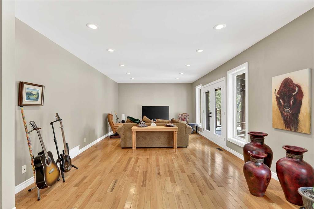 Picture for 336 Wild Rose Close 