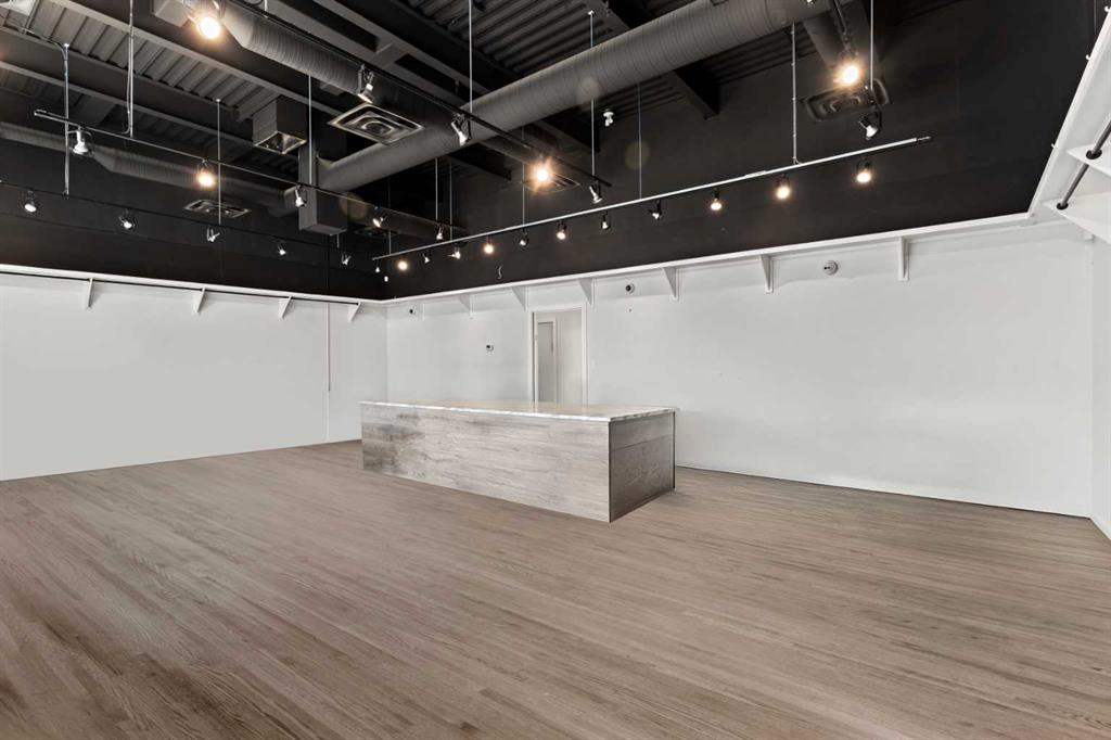 Picture for 250, 318 Nolanridge Crescent NW