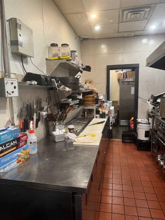 Picture for 104, 3400 14 Street 