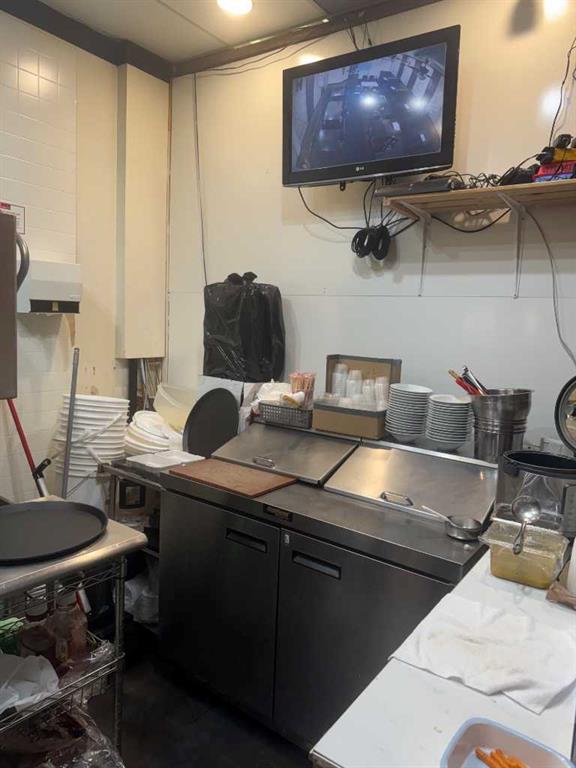 Picture for 104, 3400 14 Street 