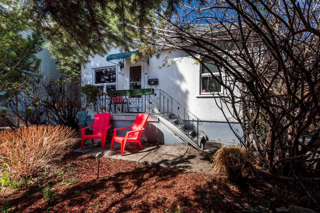 Picture for 2318 Bowness Road NW
