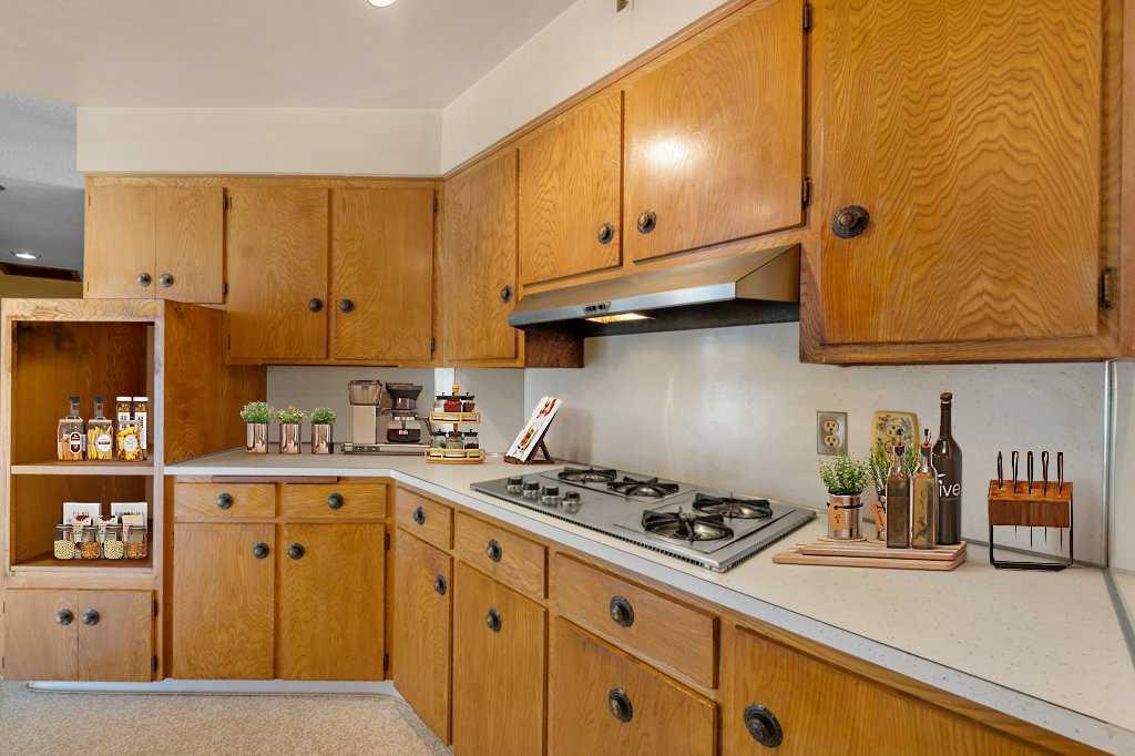 Picture for 4207 Brisebois Drive NW