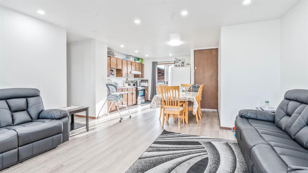 Picture for 379 Maitland Crescent NE