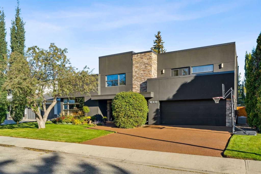 Picture for 640 Willoughby Crescent SE