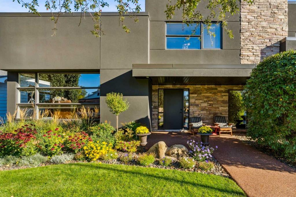 Picture for 640 Willoughby Crescent SE
