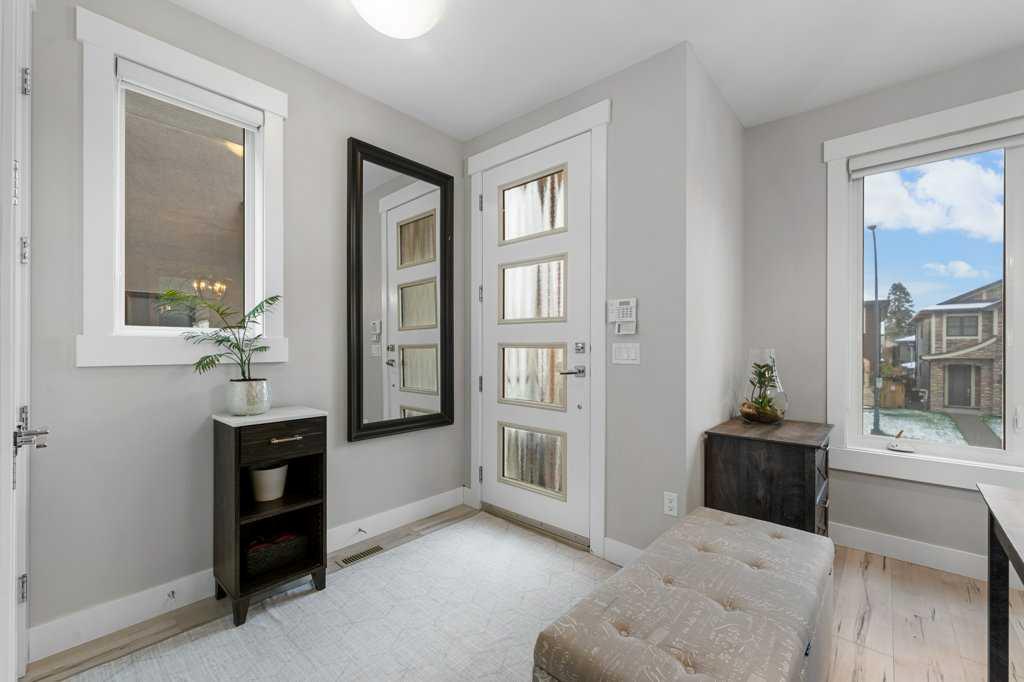 Picture for 1709 27 Street SW