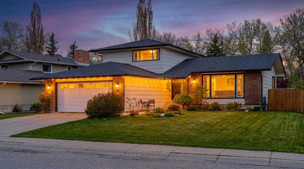 Picture for 51 Midvalley Crescent SE