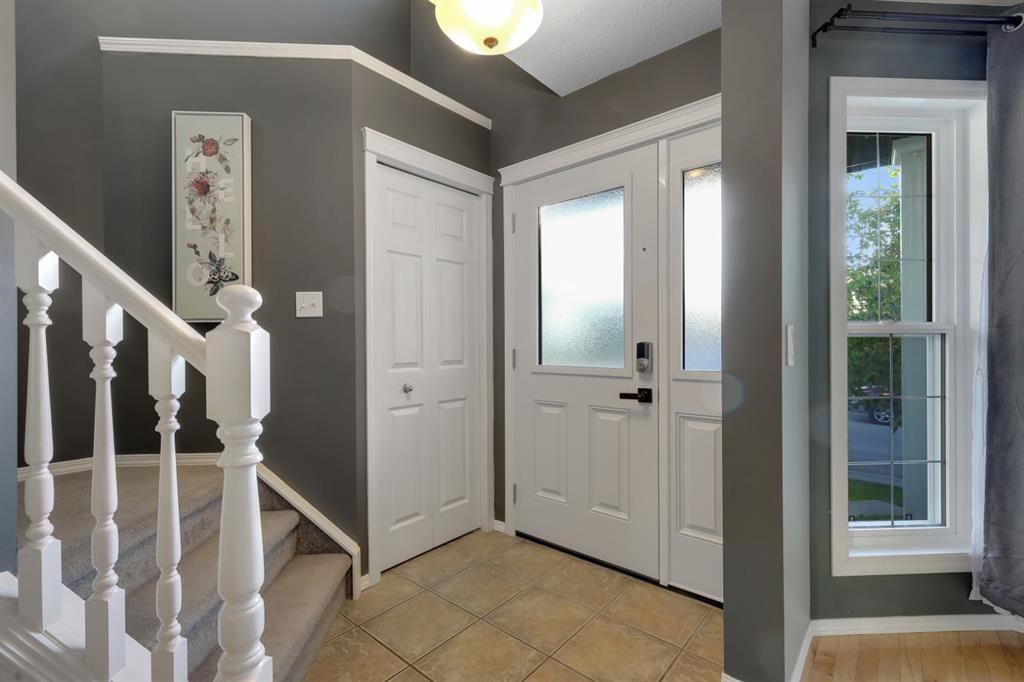 Picture for 258 Coville Crescent NE