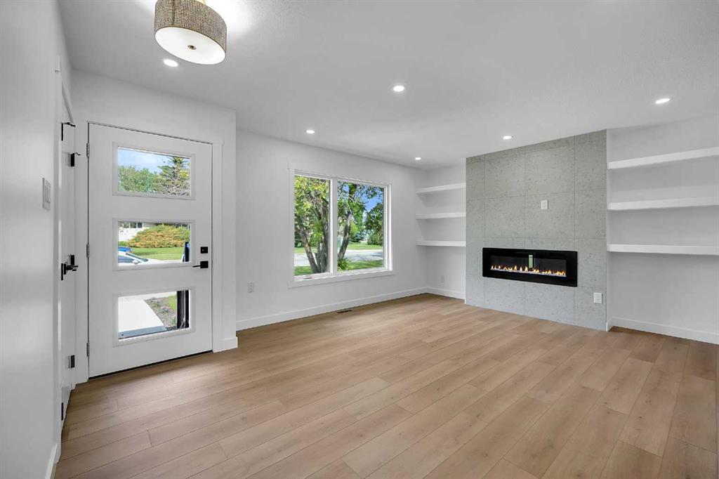 Picture for 419 Acadia Drive SE