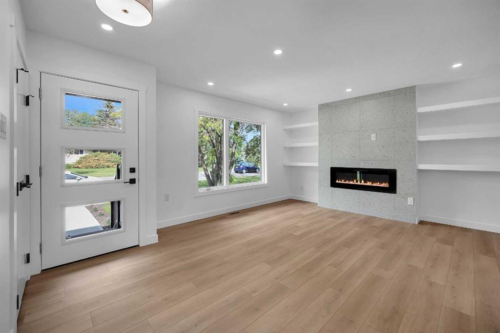 Picture for 419 Acadia Drive SE