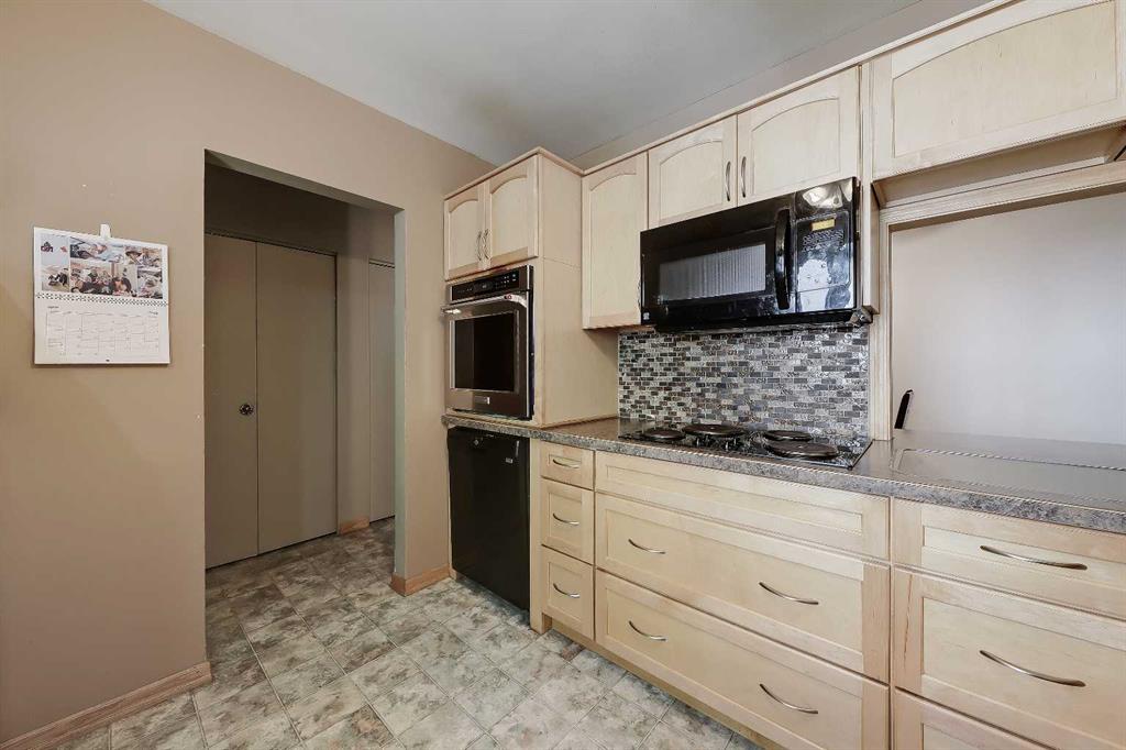 Picture for 4315 Charleswood Drive NW
