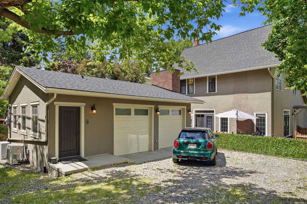 Picture for 615 Crescent Boulevard SW