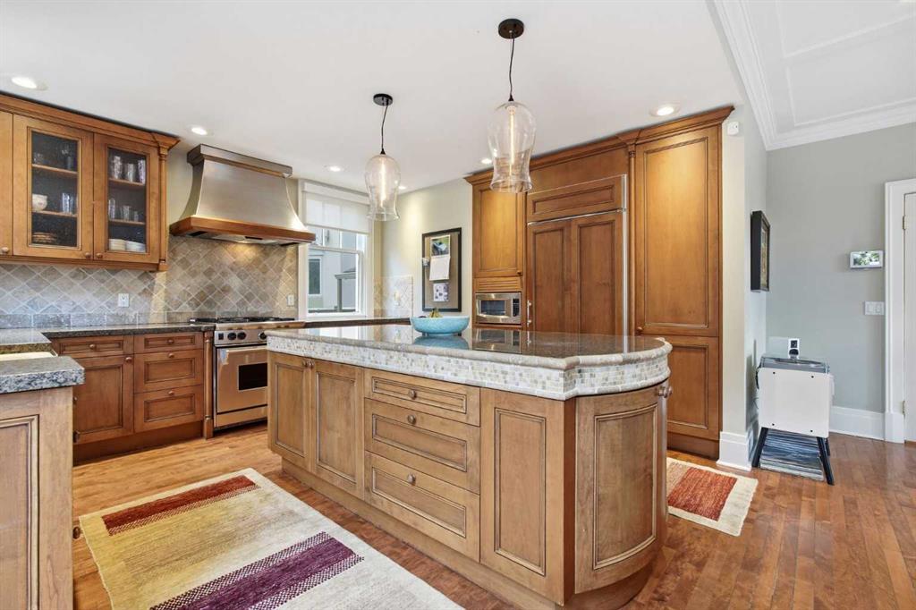 Picture for 615 Crescent Boulevard SW