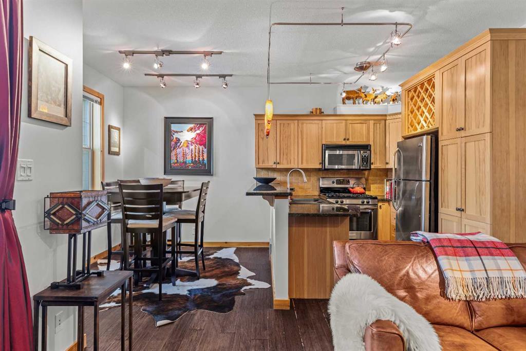 Picture for 1103, 70 Dyrgas Gate  https://www.cirrealty.ca/reb/creb/10/A2256310_10.jpg