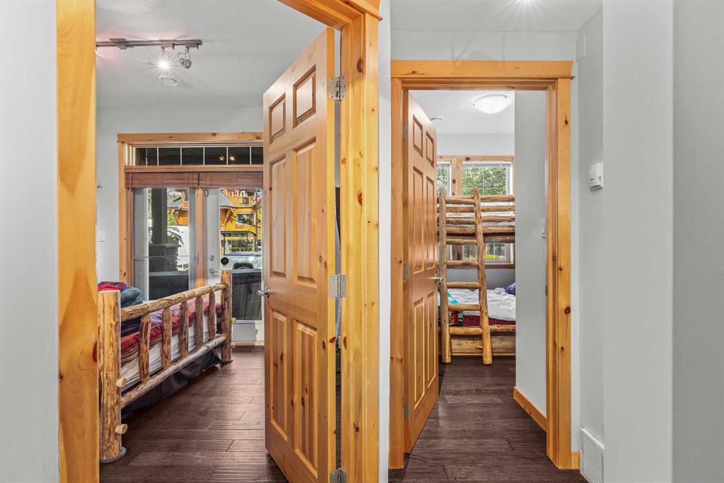 Picture for 1103, 70 Dyrgas Gate  https://www.cirrealty.ca/reb/creb/10/A2256310_27.jpg
