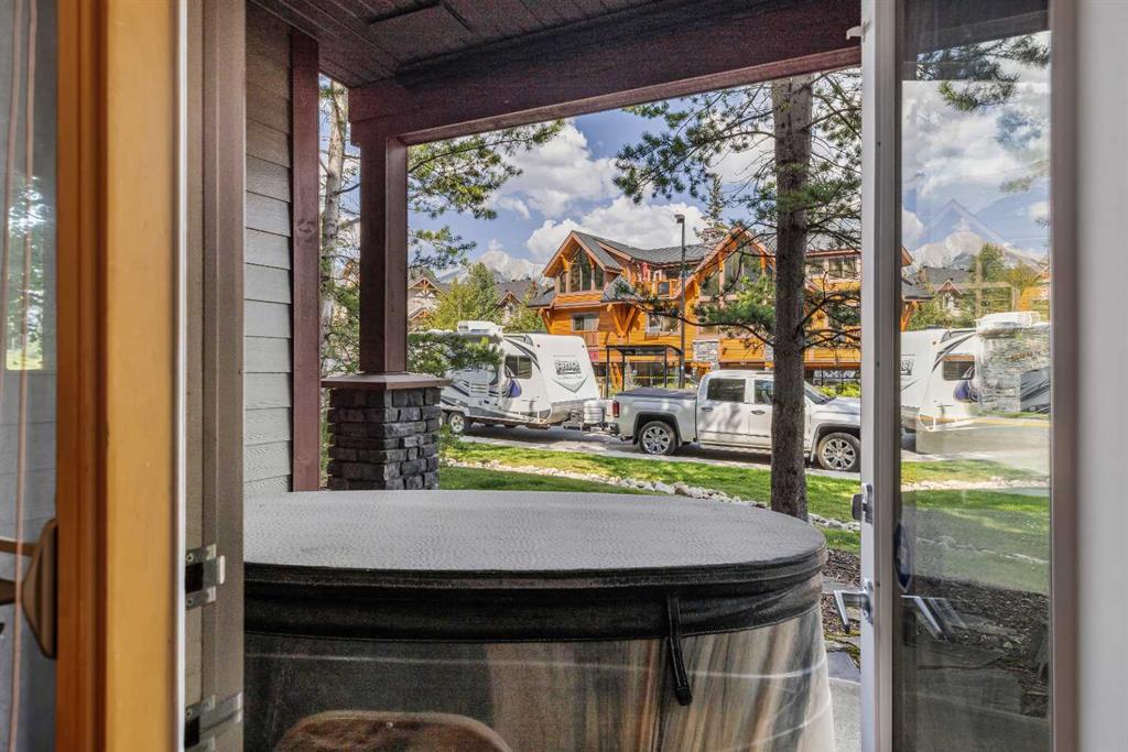 Picture for 1103, 70 Dyrgas Gate  https://www.cirrealty.ca/reb/creb/10/A2256310_32.jpg