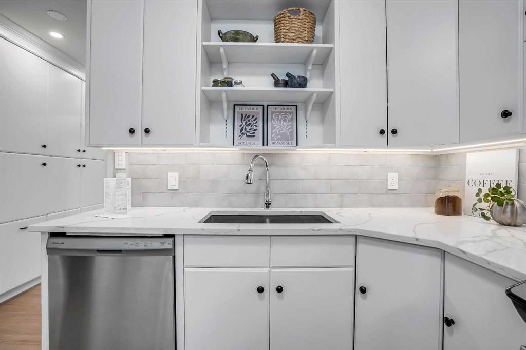 Picture for 31, 29066 Range Road 52   https://www.cirrealty.ca/reb/creb/10/A2262110_31.jpg