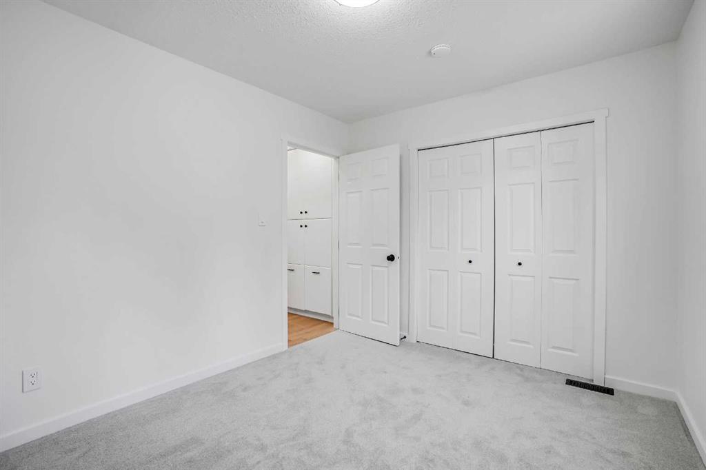 Picture for 31, 29066 Range Road 52   https://www.cirrealty.ca/reb/creb/10/A2262110_34.jpg