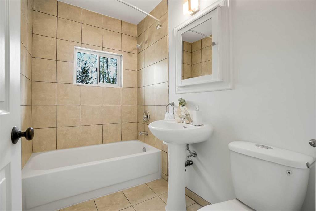 Picture for 31, 29066 Range Road 52   https://www.cirrealty.ca/reb/creb/10/A2262110_39.jpg
