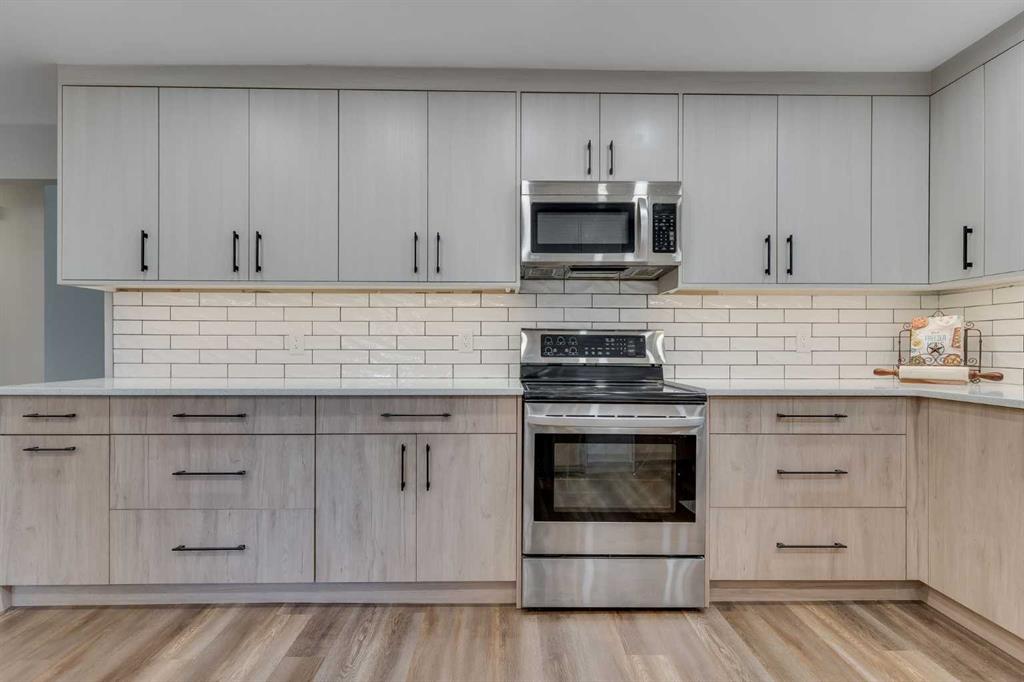Picture for 404 6 Street  https://www.cirrealty.ca/reb/creb/10/A2263710_13.jpg