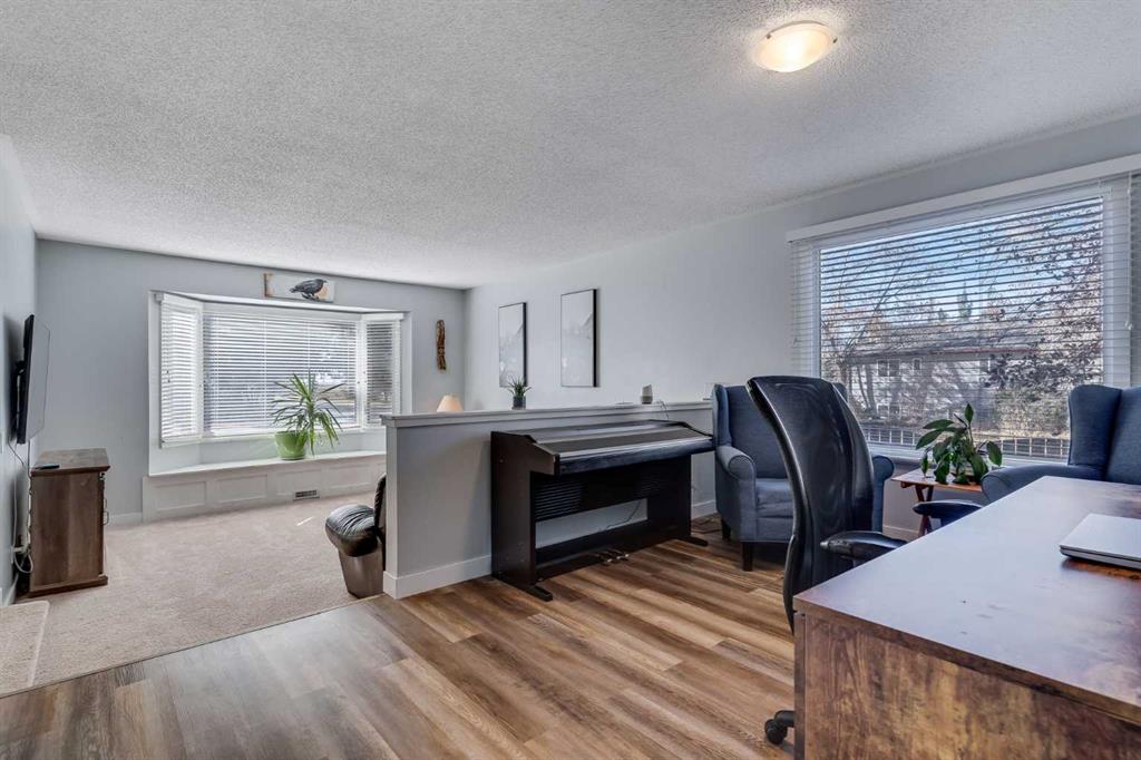 Picture for 404 6 Street  https://www.cirrealty.ca/reb/creb/10/A2263710_21.jpg