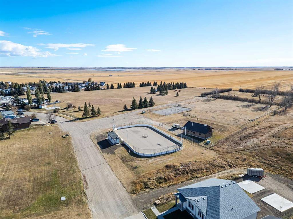 Picture for 404 6 Street  https://www.cirrealty.ca/reb/creb/10/A2263710_47.jpg