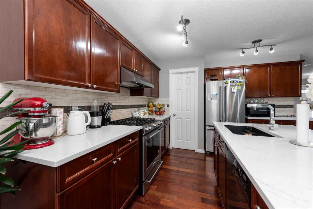 Picture for 247 Taralake Way NE