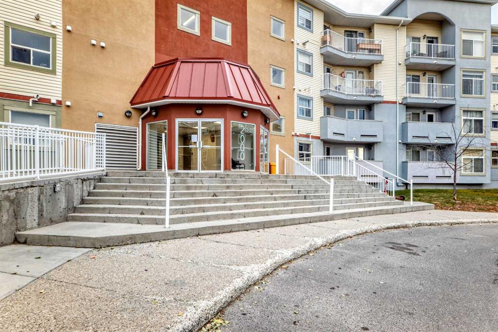 Picture for 2212, 700 Willowbrook Road NW