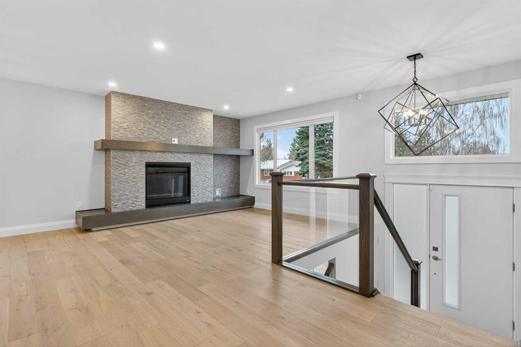 Picture for 3704 58 Avenue SW