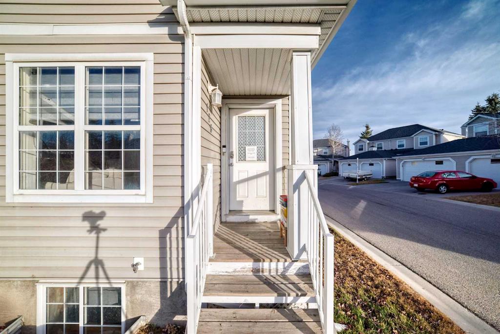 Picture for 128, 7707 Martha&apos;s Haven Park NE