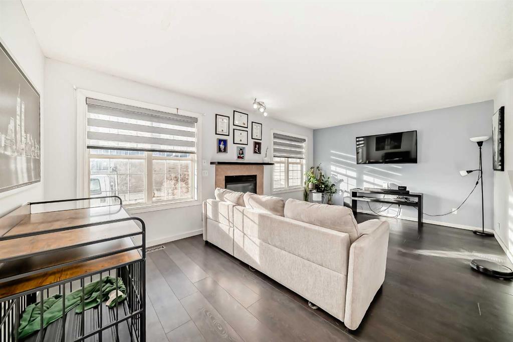 Picture for 128, 7707 Martha&apos;s Haven Park NE