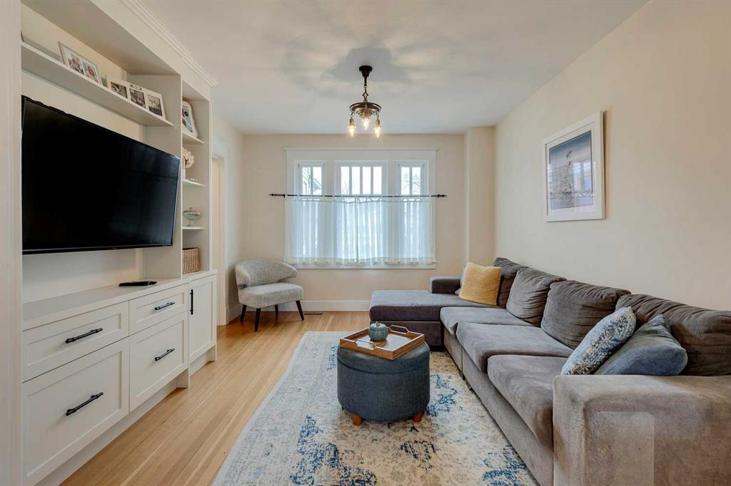 Picture for 3019 4 Street SW