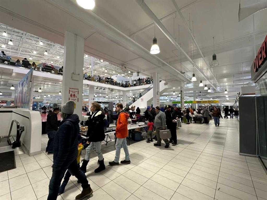 Picture for 253, 260300 Writing Creek Crescent 