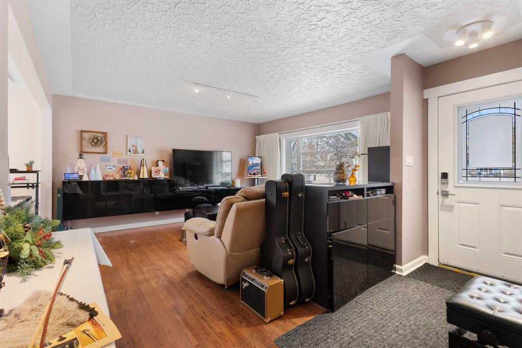 Picture for 2812 - 2816 24 Street NW