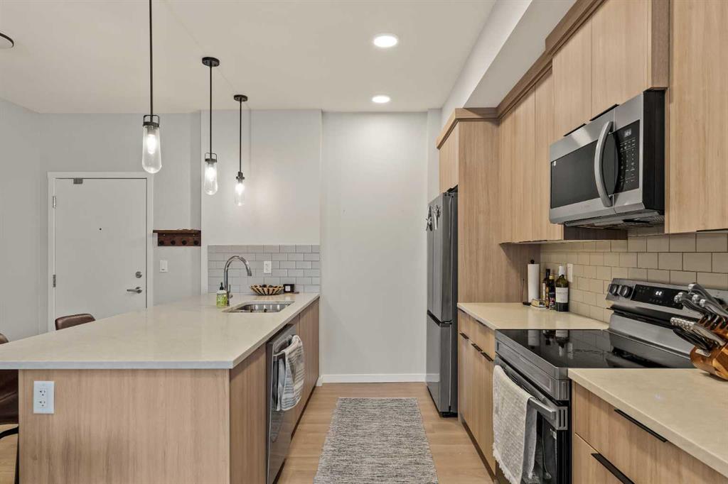 Picture for 2201, 33 Carringham Gate NW