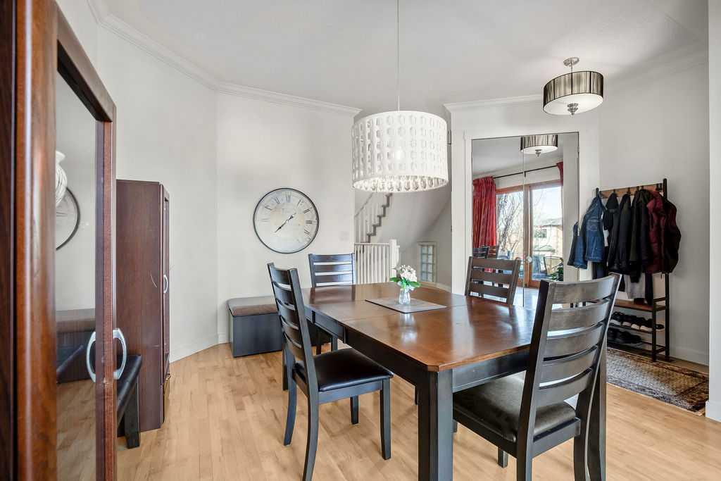 Picture for 47 28 Avenue SW