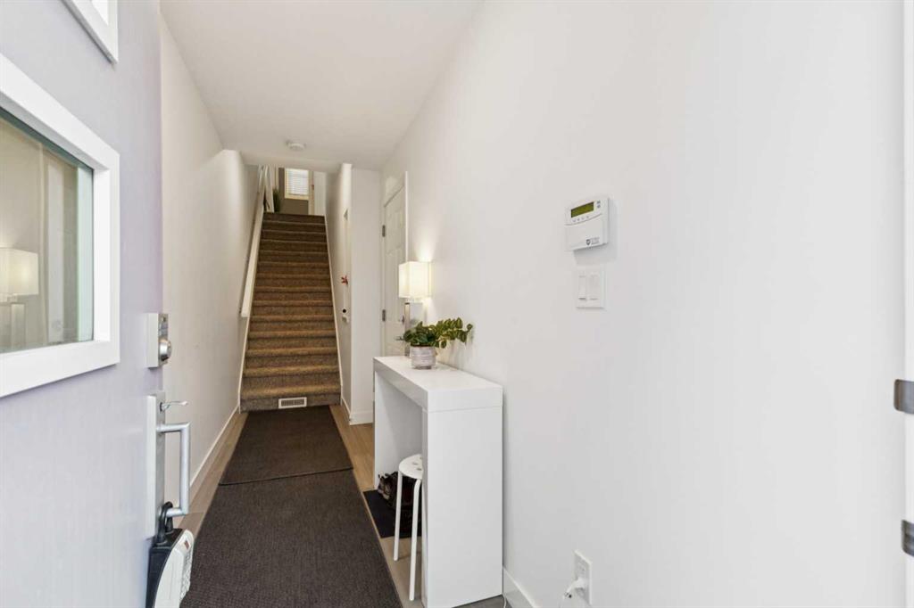 Picture for 180 Walden Path SE