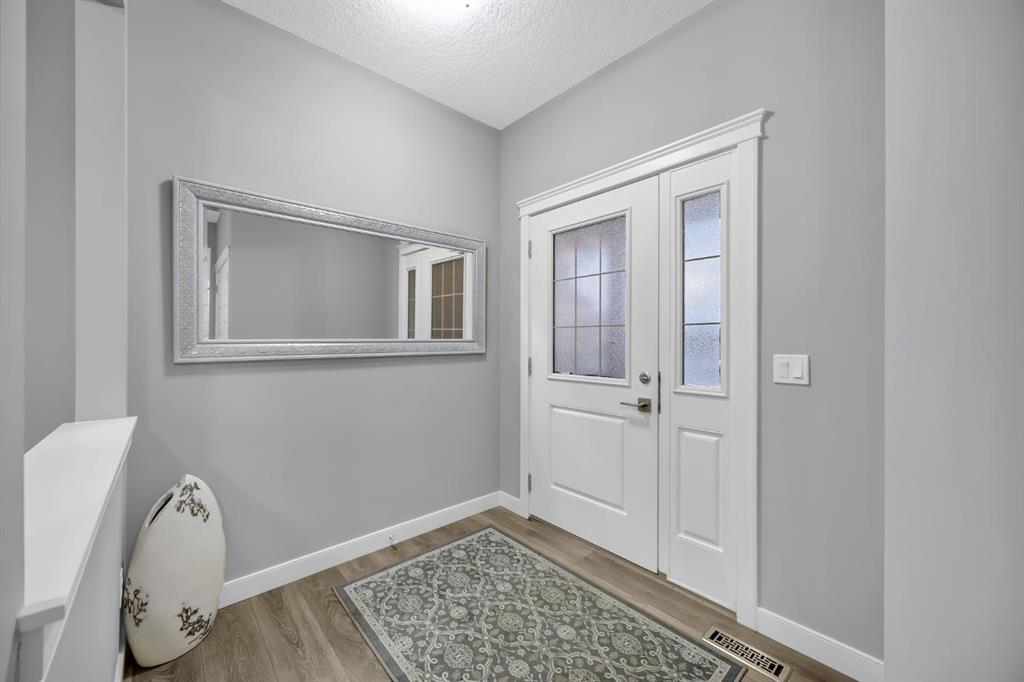 Picture for 161 Ravenstern Crescent SE