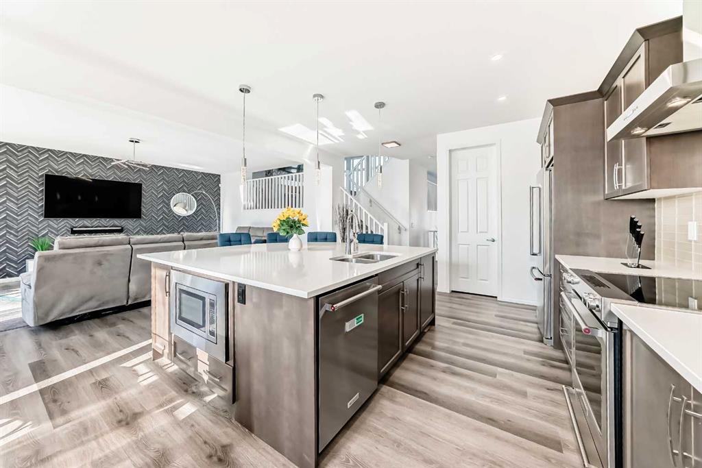 Picture for 73 Carrington Circle NW