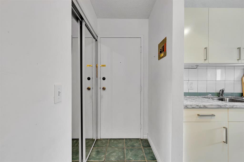 Picture for 4, 104 Sabrina Way SW