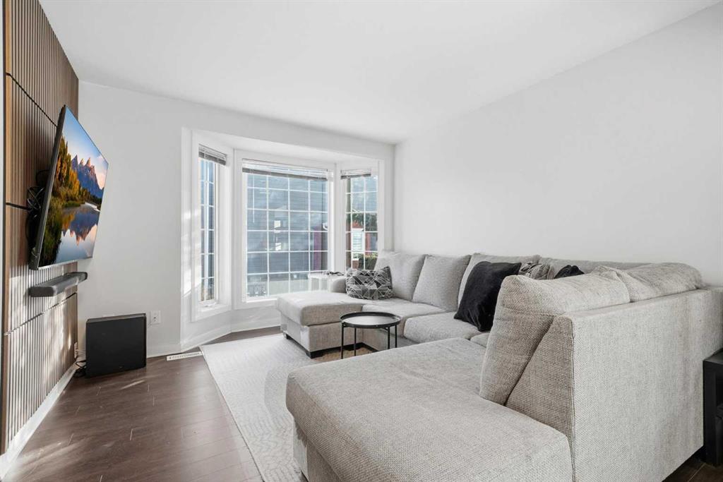 Picture for 76 Abberfield Court NE