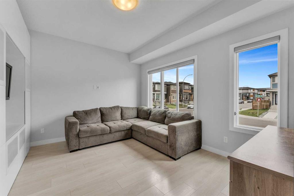 Picture for 7 Corner Meadows Common NE