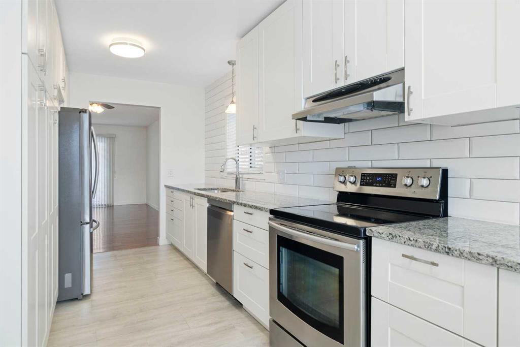 Picture for 84 Deer Ridge Close SE